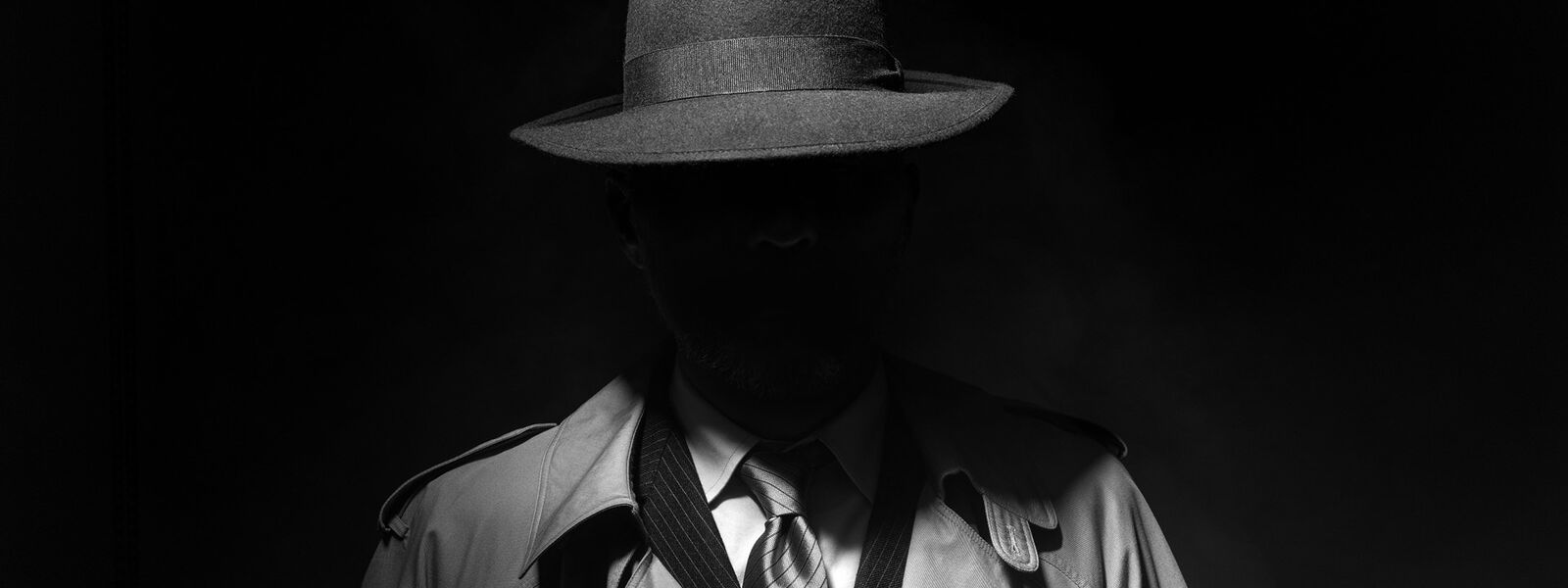 uomo misterioso